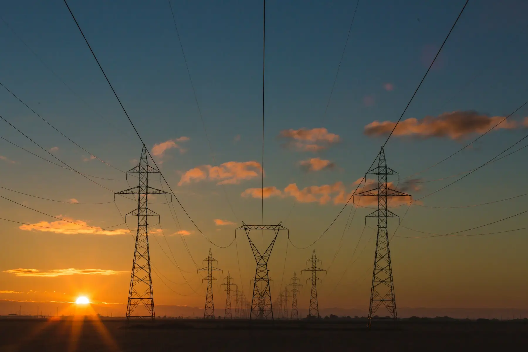 Power transmission tower corridor