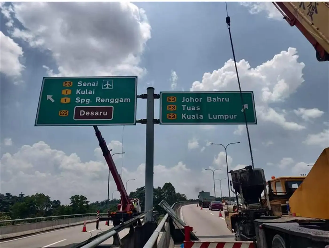 Traffic sign support